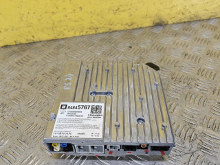 блок радио Chevrolet Equinox 3 поколение 2020, 1.5 л., бензин, АКПП, красный, внедорожник 5 дв., полный подключаемый привод, 84845767