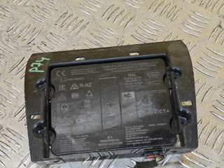 Беспроводное зарядное устройство Chevrolet Equinox 3 поколение 2020, 2.0 л., LTG, бензин, АКПП, белый, полный подключаемый привод, 13529205