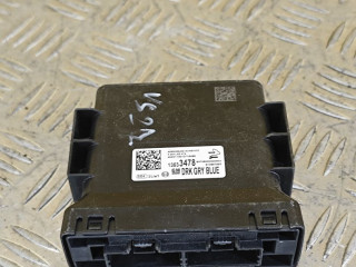 Блок управления бесключевым доступом Chevrolet Equinox 3 поколение [рестайлинг] 2022, 1.5 л., бензин, АКПП, полный подключаемый привод, 13533478