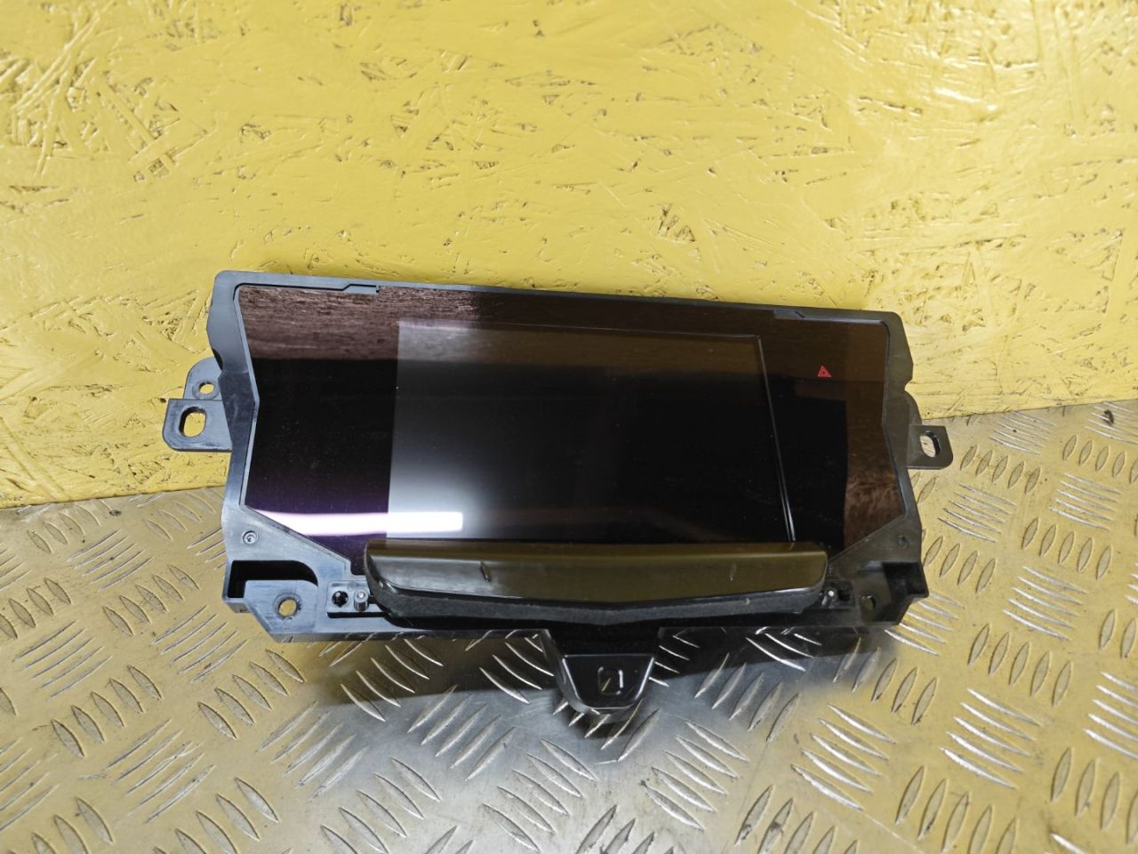 магнитола Cadillac XT6 1 поколение 2022, 3.6 л., бензин, АКПП, внедорожник 5 дв., полный подключаемый привод, 86772981, 84544065, 84159989 - фото №1