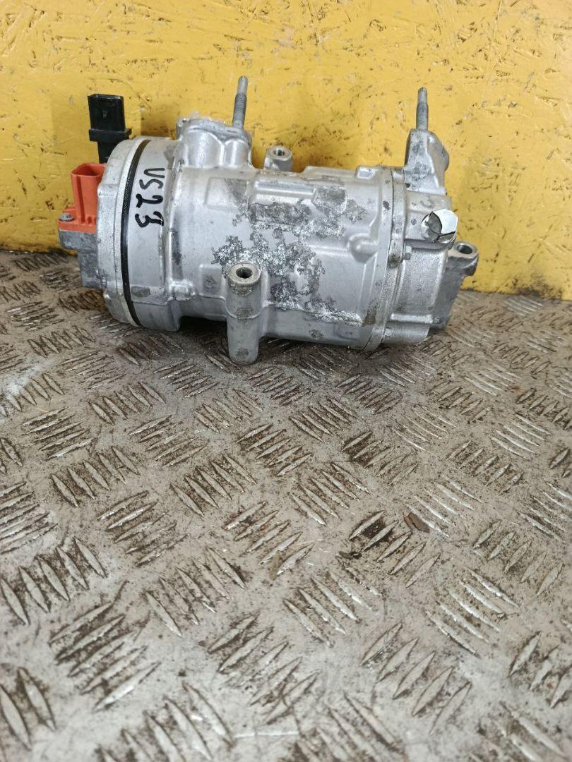 компрессор кондиционера Ford Mustang Mach-E 1 поколение 2021, электро, АКПП, внедорожник 5 дв., задний привод, LJ9H-190623-AB - фото №1