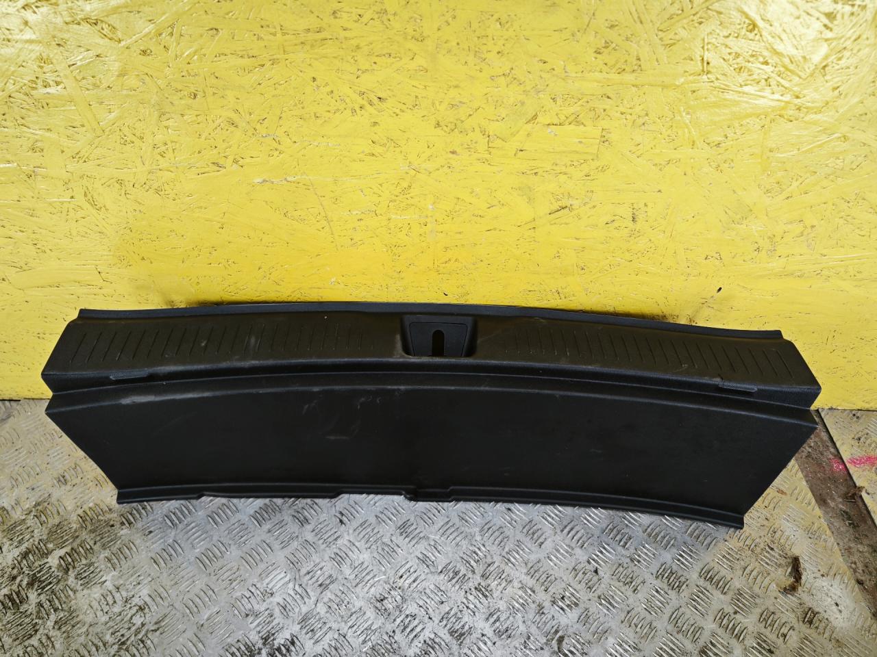 накладка внутренняя на заднюю панель кузова Chevrolet Bolt EUV 1 поколение 2023, электро, передний привод, 42786284 - фото №1