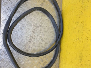 уплотнитель двери Chevrolet TrailBlazer 3 поколение 2022, 1.3 л., L3T, бензин, АКПП, черный, внедорожник 5 дв., передний привод