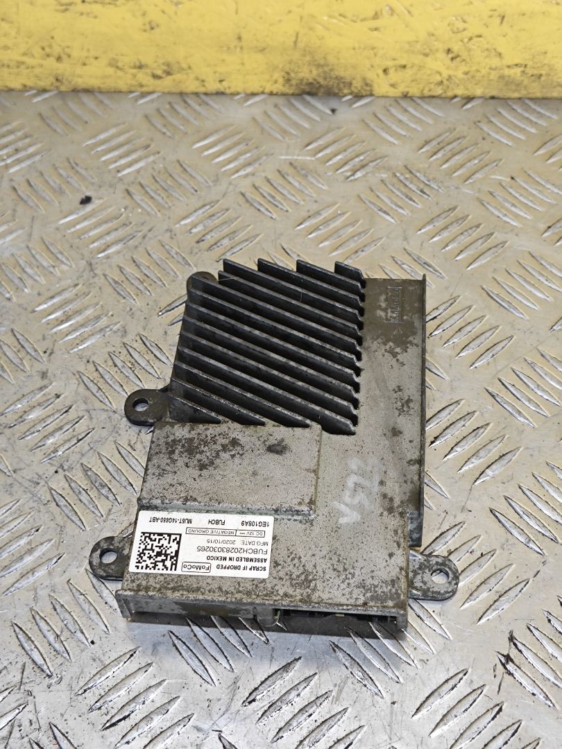 блок радио Ford Mustang Mach-E 1 поколение 2021, электро, АКПП, внедорожник 5 дв., задний привод, MU5T-14G650-ABT - фото №1