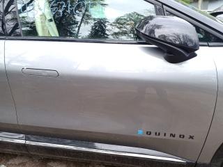 дверь передняя правая Chevrolet Equinox EV 1 поколение (2024 - 2026), электро, серый, внедорожник 5 дв., передний привод
