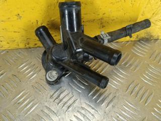 фланец (тройник) системы охлаждения Chevrolet Equinox 3 поколение 2018, 1.5 л., бензин, АКПП, красный, внедорожник 5 дв., 201114A3