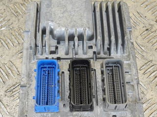 блок управления двигателем Chevrolet Equinox 3 поколение 2019, 1.5 л., бензин, АКПП, серебристый, внедорожник 5 дв., 12697837