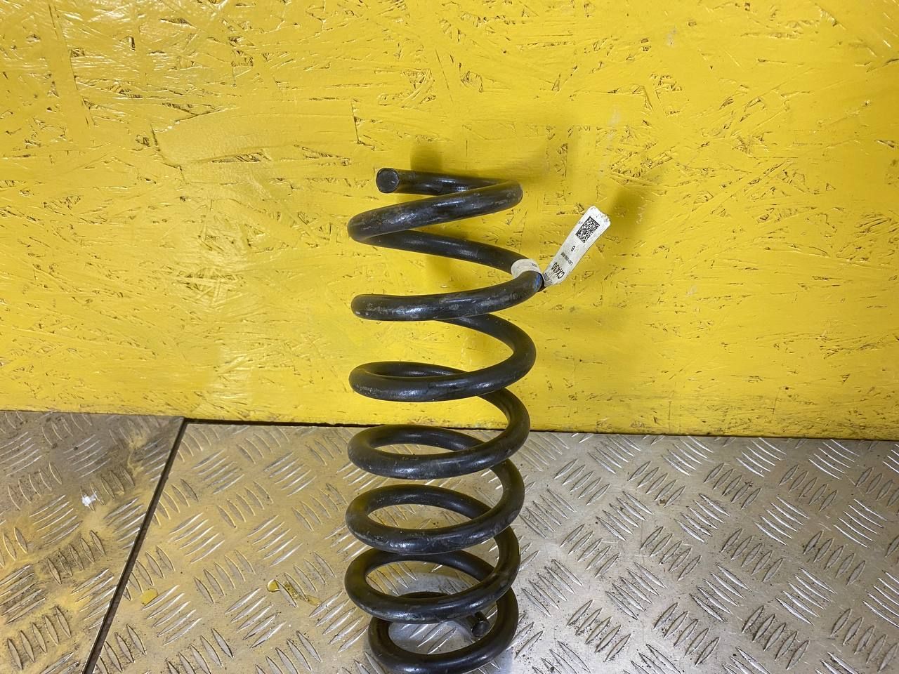 пружина Ford Bronco Sport 1 поколение 2021, 1.5 л., бензин, АКПП, полный подключаемый привод, LX61-5560-BNF - фото №1