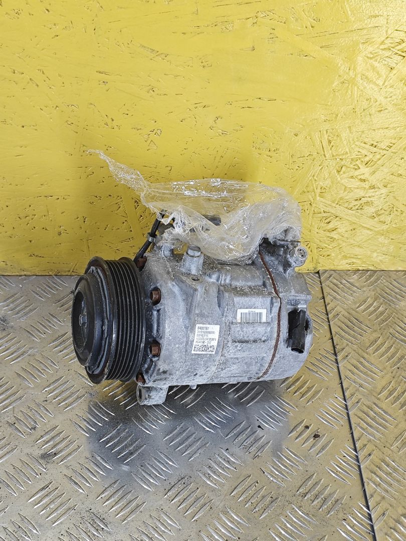 компрессор кондиционера Cadillac XT6 1 поколение 2022, 3.6 л., бензин, АКПП, внедорожник 5 дв., полный подключаемый привод, 84802767 - фото №1