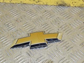 эмблема Chevrolet Equinox 3 поколение 2018, 1.5 л., бензин, 23136673