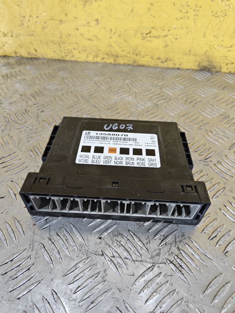 блок комфорта Buick Encore 1 поколение 2016, 1.4 л., LFF, бензин, АКПП, внедорожник 5 дв., 13588070 - фото №1