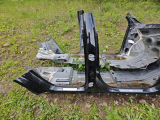 порог правый Cadillac XT6 1 поколение 2022, 3.6 л., бензин, АКПП, внедорожник 5 дв., полный подключаемый привод