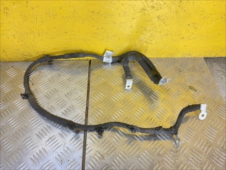 плюсовой провод аккумулятора Chevrolet TrailBlazer 3 поколение 2022, 1.3 л., L3T, бензин, АКПП, черный, внедорожник 5 дв., передний привод, 42747436