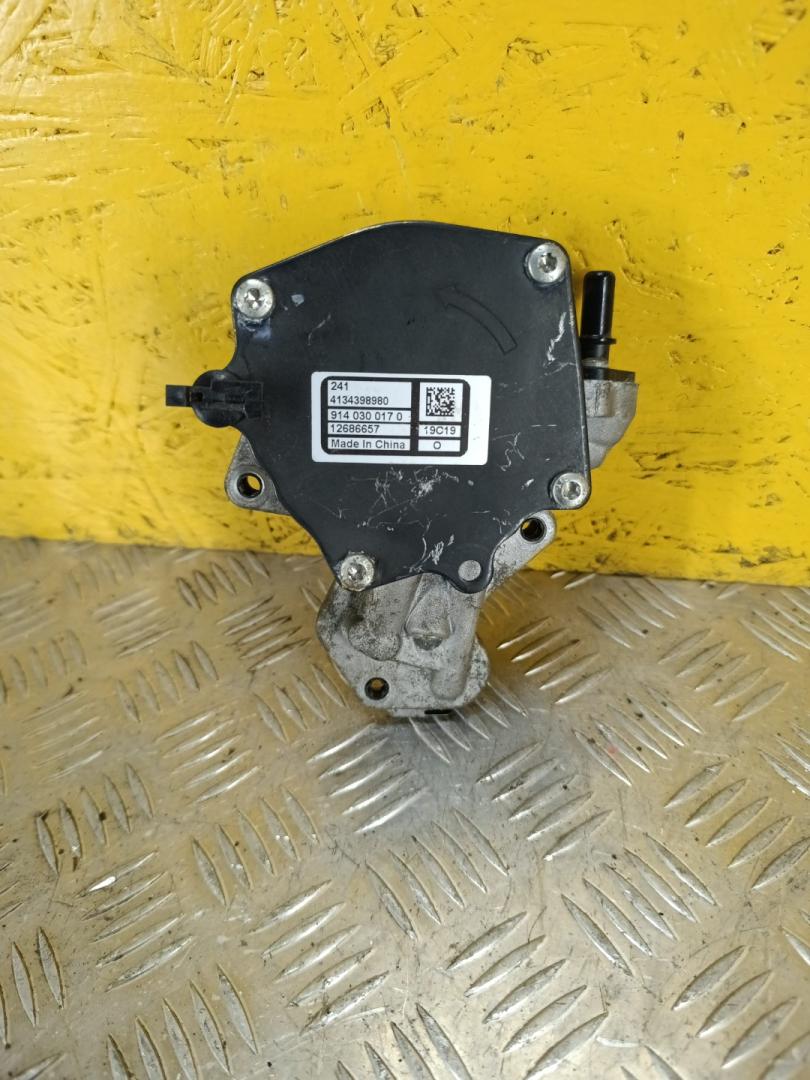 насос вакуумный GMC Terrain 2 поколение 2020, 2.0 л., бензин, АКПП, внедорожник 5 дв., полный подключаемый привод, 12686657 - фото №1