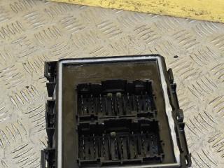 блок предохранителей Ford Mustang Mach-E 1 поколение 2021, электро, АКПП, внедорожник 5 дв., задний привод, LJ8T-14D068-NAB