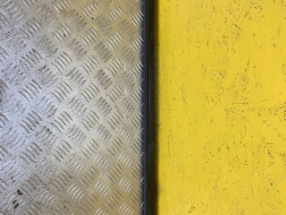 молдинг двери передней левой Ford Mustang Mach-E 1 поколение 2021, электро, АКПП, белый, внедорожник 5 дв., задний привод