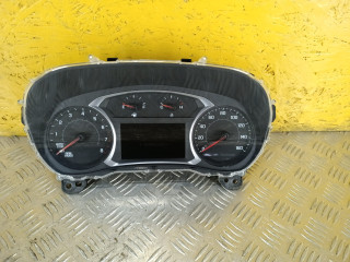 щиток приборов (приборная панель) Chevrolet Traverse 2 поколение 2019, 3.6 л., бензин, АКПП, бежевый, полный привод, 84404692