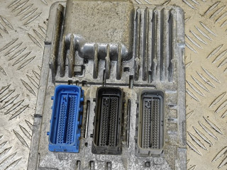 блок управления двигателем Chevrolet Equinox 3 поколение 2020, 2.0 л., LTG, бензин, АКПП, белый, полный подключаемый привод, 12702505