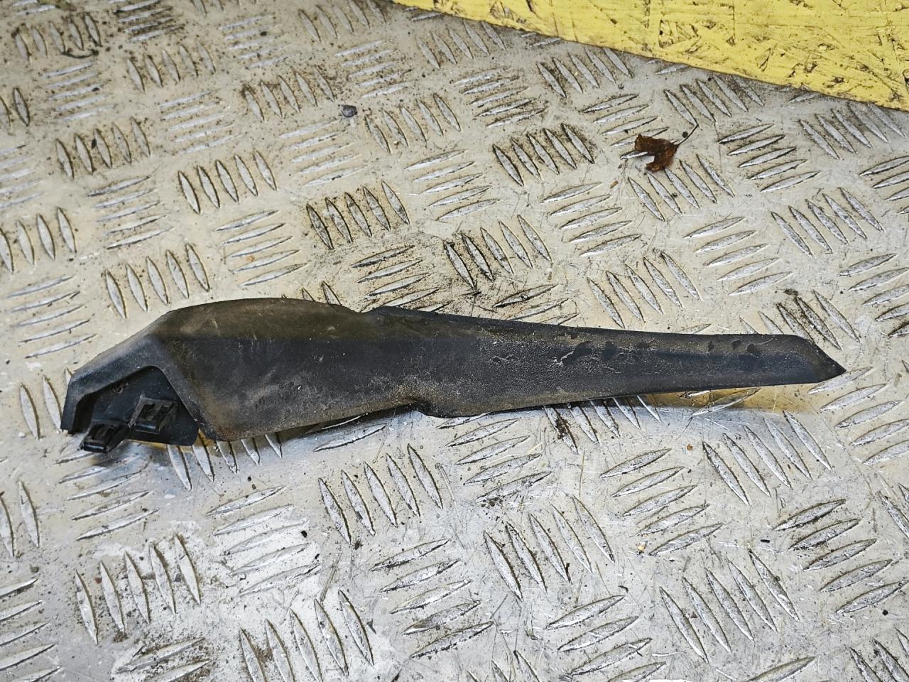 молдинг лобового стекла Chevrolet Bolt EUV 1 поколение 2023, электро, передний привод, 42690923 - фото №1