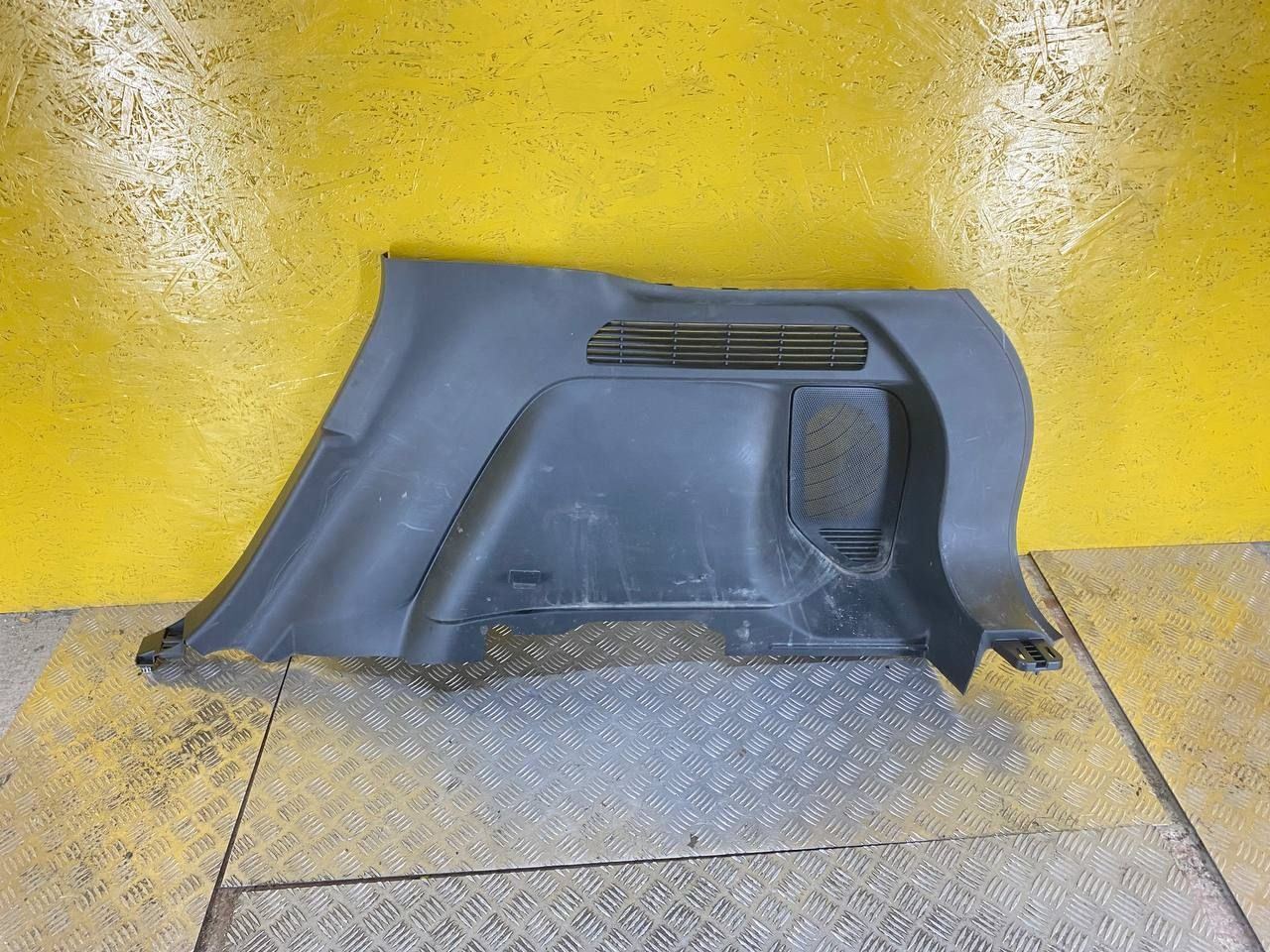 обшивка багажника Ford Escape 4 поколение CX482 2021, 1.5 л., бензин, АКПП, передний привод - фото №1