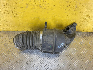 патрубок воздушного фильтра Chevrolet TrailBlazer 3 поколение 2022, 1.3 л., L3T, бензин, АКПП, черный, внедорожник 5 дв., передний привод, 60006445