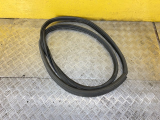 уплотнитель багажника задней Ford Escape 4 поколение CX482 2021, 1.5 л., бензин, АКПП, передний привод