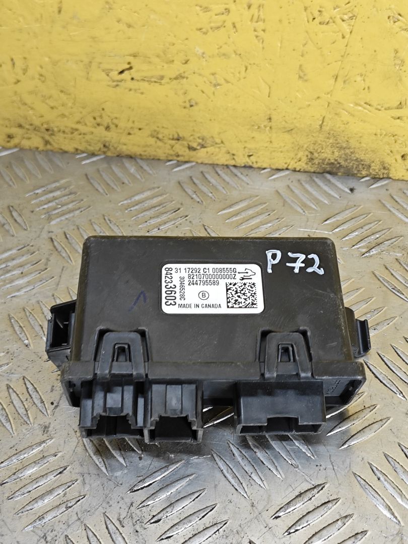 блок управления крышкой багажника Chevrolet Traverse 2 поколение 2019, 3.6 л., бензин, АКПП, бежевый, полный привод, 84233603 - фото №1