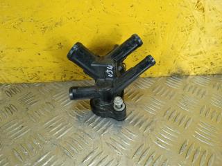 фланец (тройник) системы охлаждения Chevrolet Equinox 3 поколение [рестайлинг] 2022, 1.5 л., бензин, АКПП, синий, внедорожник 5 дв., передний привод