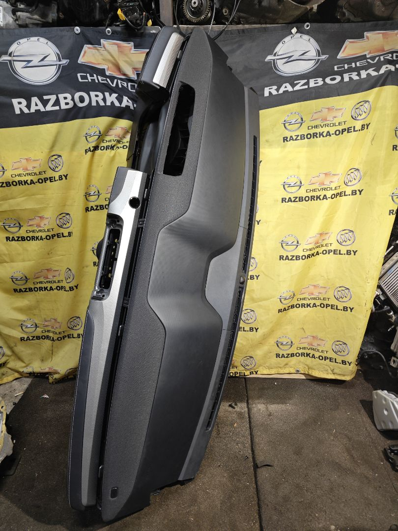 панель передняя салона (торпедо) Ford Mustang Mach-E 1 поколение 2021, электро, АКПП, внедорожник 5 дв., задний привод - фото №1