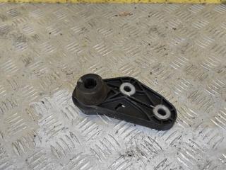 кронштейн глушителя GMC Terrain 2 поколение [рестайлинг] 2022, 1.5 л., бензин, АКПП, черный, внедорожник 5 дв., передний привод, 84205378