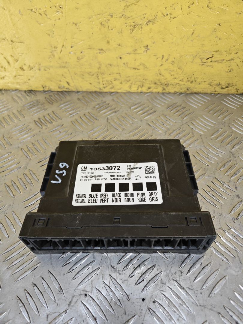 блок комфорта Buick Encore GX 1 поколение 2021, 1.2 л., бензин, АКПП, темно бордовый, внедорожник 5 дв., 13533072 - фото №1