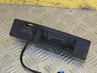 кнопка открытия багажника Chevrolet Equinox 3 поколение [рестайлинг] 2024, 1.5 л., бензин, АКПП, красный, полный подключаемый привод, 85554533