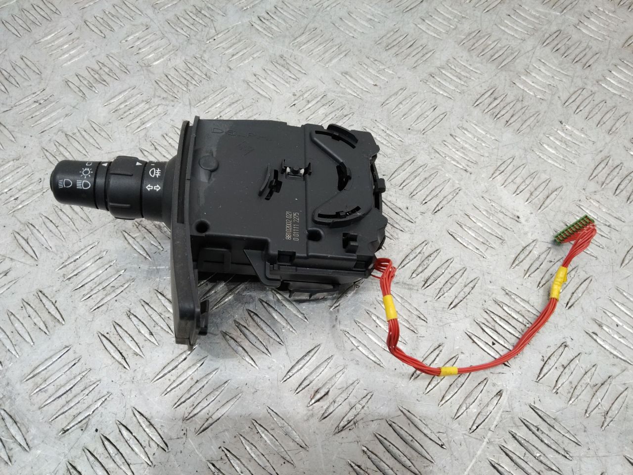 переключатель света Renault Kangoo 2 поколение 2009, 88102002 - фото №1