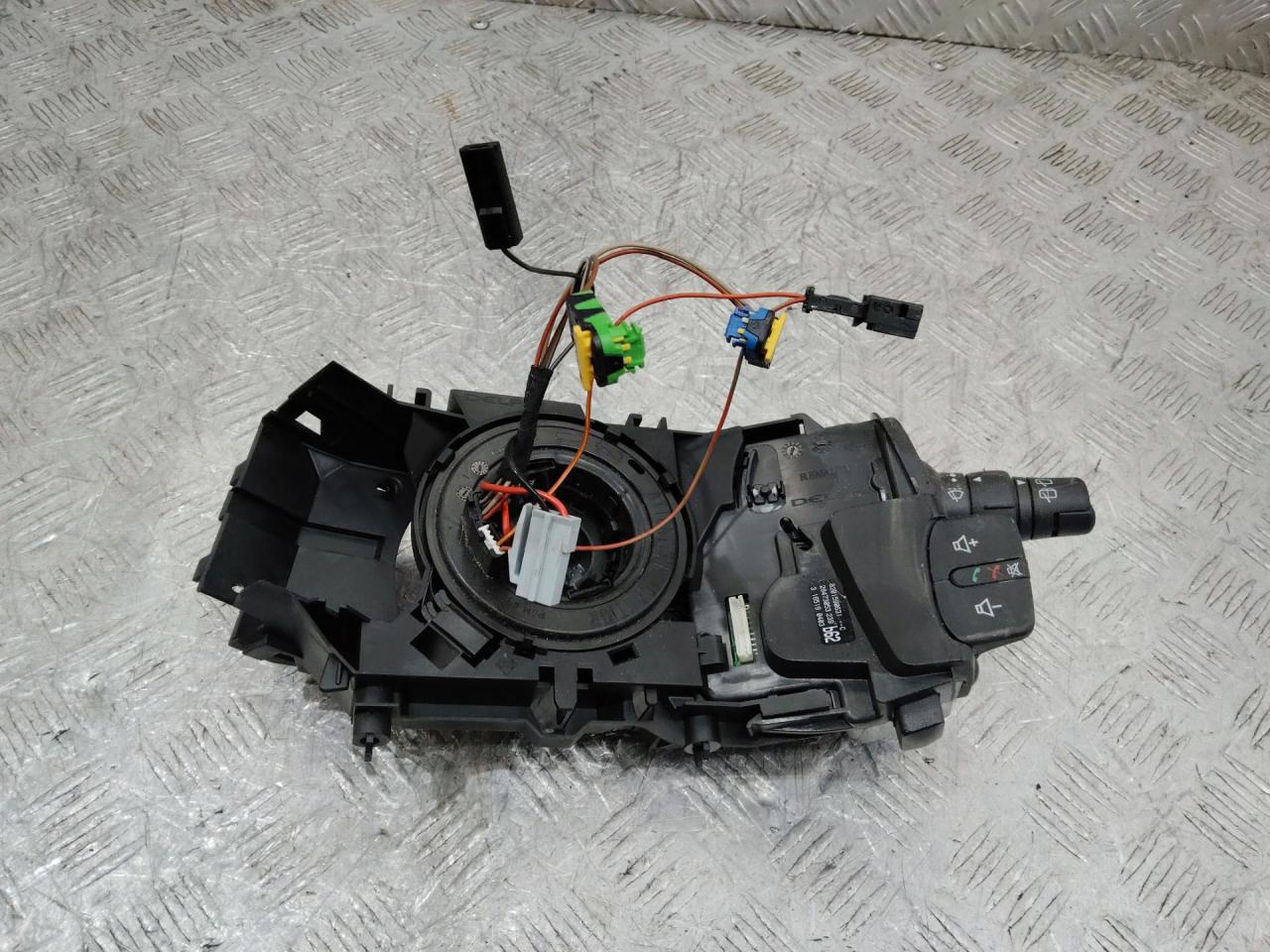 переключатель подрулевой (стрекоза) Renault Kangoo 2 поколение 2010, 8200906800 - фото №1
