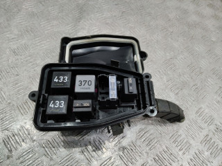 блок предохранителей Porsche Panamera 970 2011, 97061044500