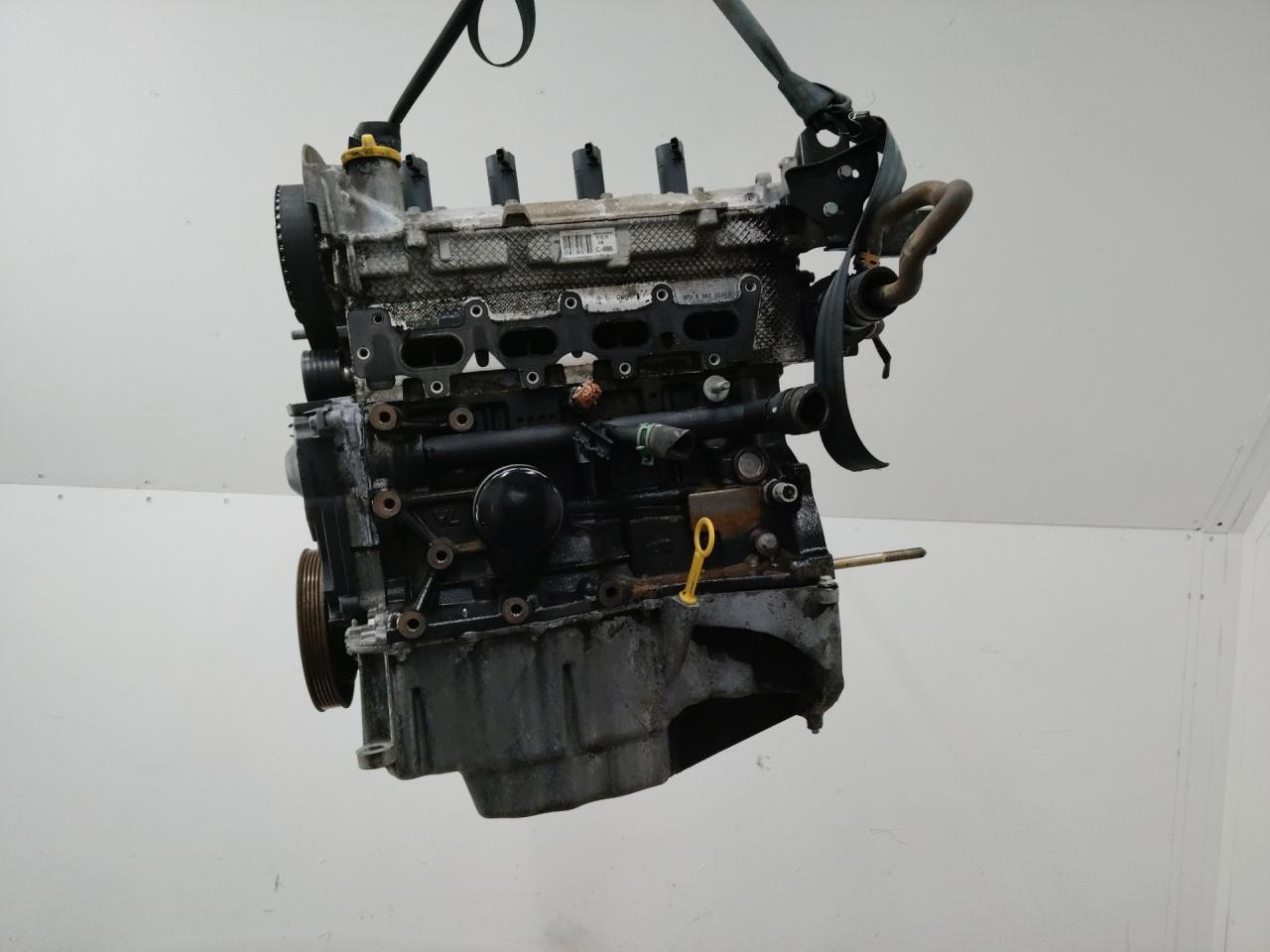 двигатель Lada Largus 1 поколение 2012, 1.6 л., бензин, K4M496, K4MF496 - фото №1