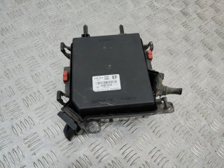 блок предохранителей Renault Scenic 3 поколение 2010, 284B67924R