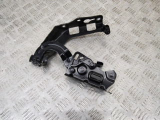 петля капота правая Mercedes-Benz C-Класс W205/S205/C205 2016, A2058800928