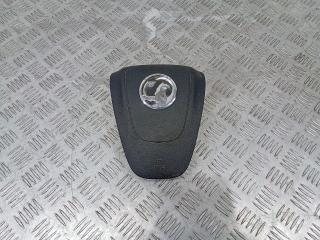 подушка безопасности водителя Opel Insignia 1 поколение (A) 2010, 13275647