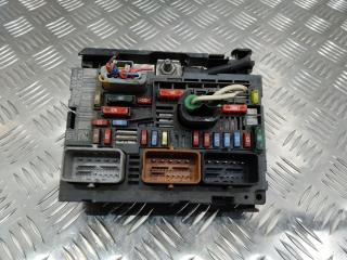 блок предохранителей Peugeot 3008 1 поколение 2010, 9675877980, R02