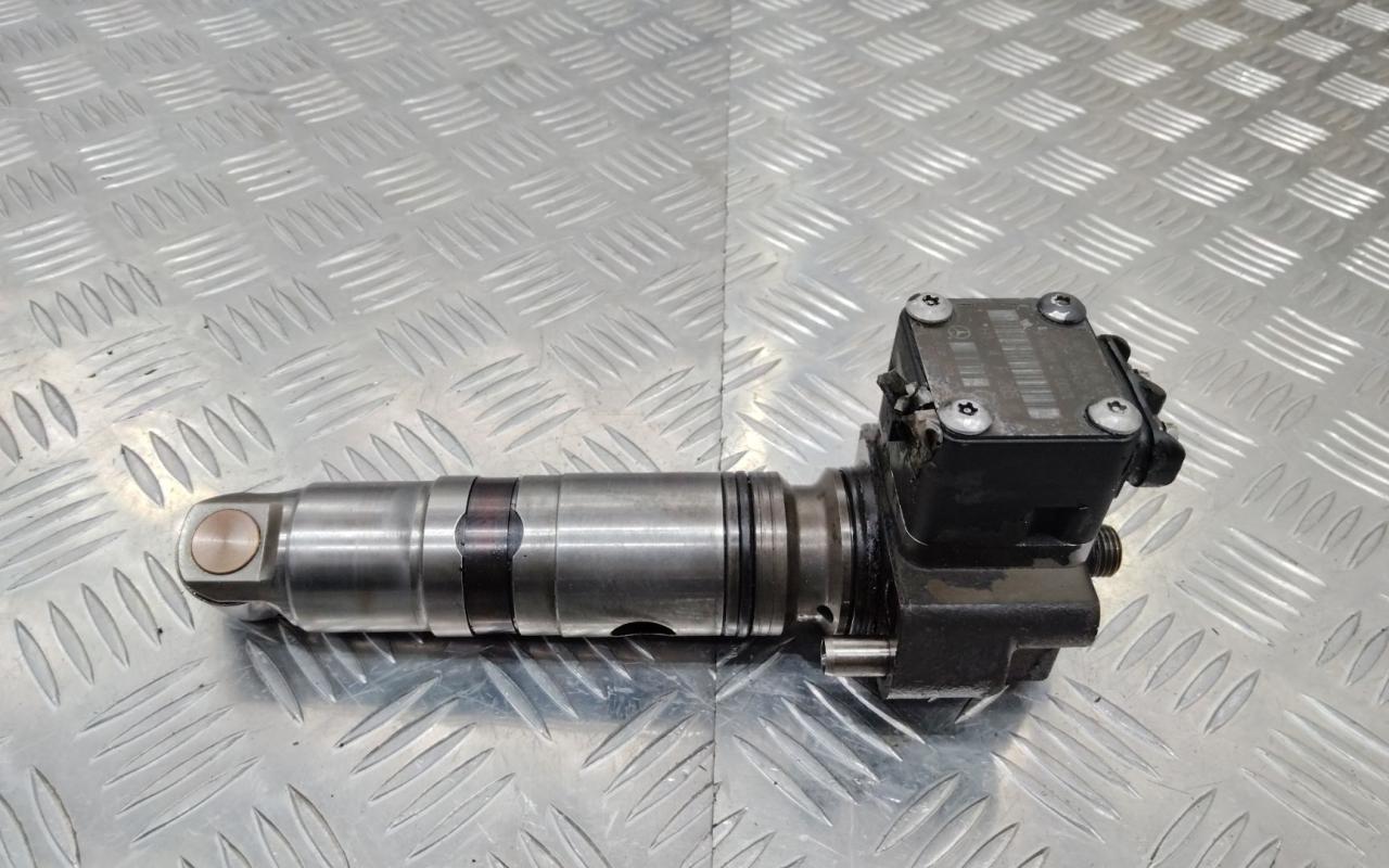 форсунка Mercedes-Benz Atego 1 поколение 2003, 6.4 л., дизель, A0280746902 - фото №1