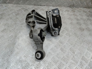 подушка крепления двигателя Nissan Qashqai 1 поколение 2007, 11210JD500