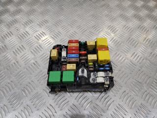 блок предохранителей Peugeot 308 T9 2015, 9804848580