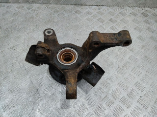 кулак поворотный правый Mercedes-Benz Vito W638 2001, 6383320225