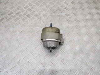 подушка крепления двигателя Audi A6 4F/C6 [рестайлинг] 2008, 3.0 л., дизель, 4F0199382B
