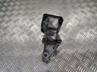кронштейн двигателя Mercedes-Benz C-Класс W203/S203/CL203 2003, 2.2 л., дизель, A6112230704