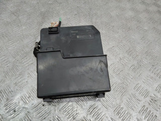 блок предохранителей Renault Megane 2 поколение 2006, 1.6 л., бензин, 8200481867