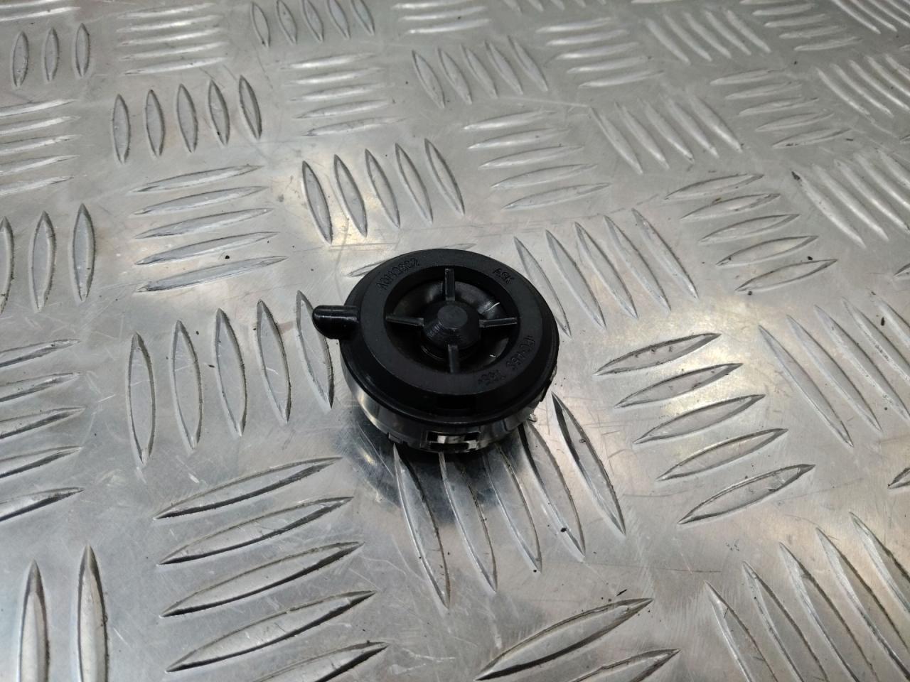 динамик высокочастотный (пищалка) Mercedes-Benz E-Класс W212/S212/C207/A207 2011, A2128202402 - фото №1