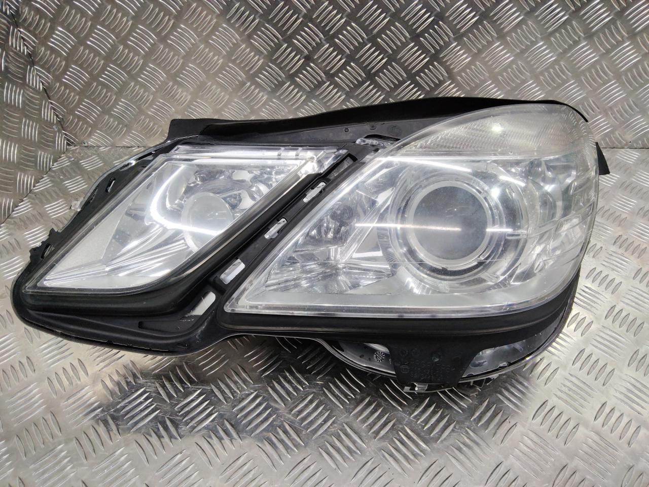 фара левая Mercedes-Benz E-Класс W212/S212/C207/A207 2011, A2128201959 - фото №1