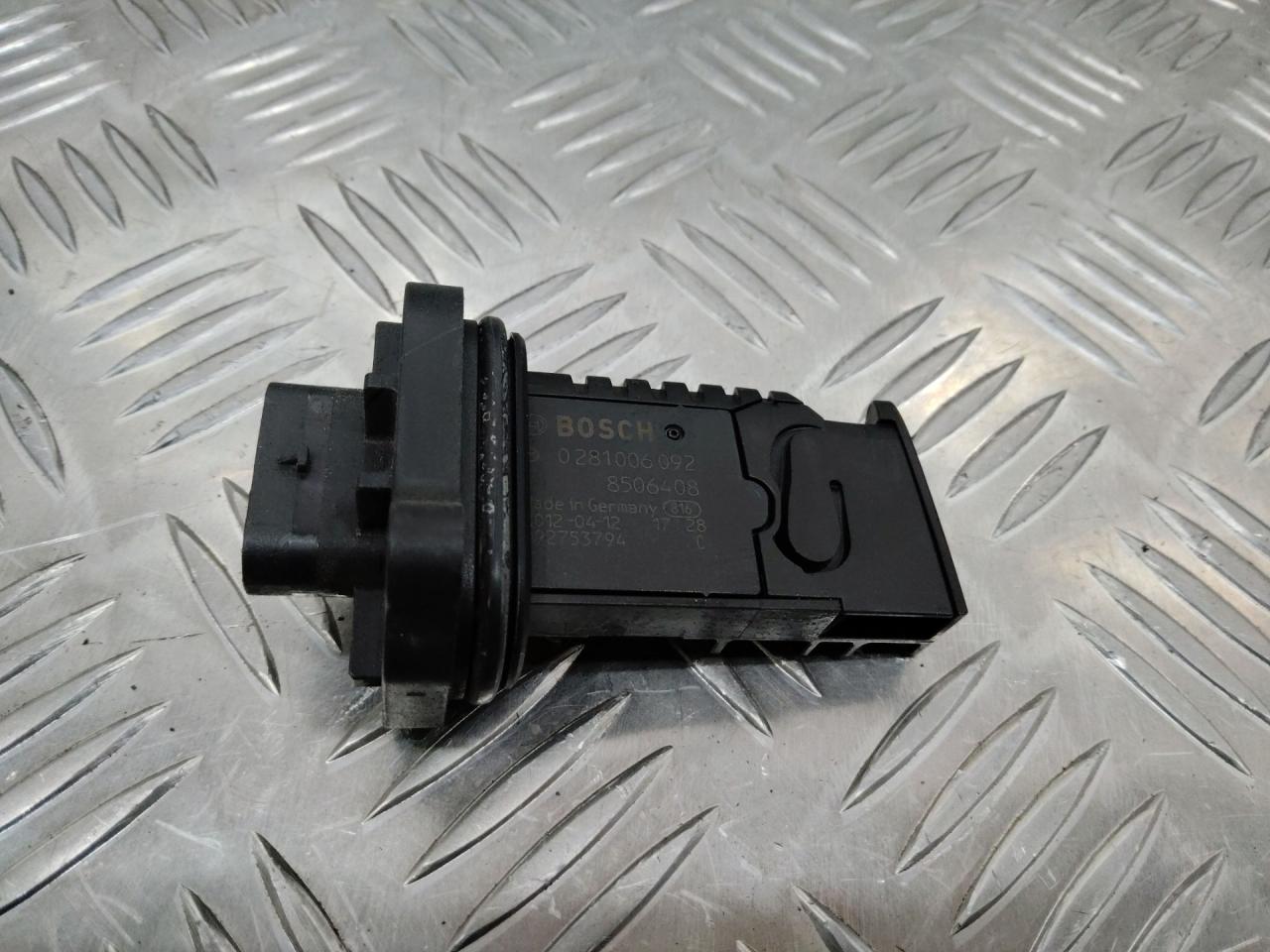 расходомер воздуха BMW 3 серия F30/F31/F34 2012, 2.0 л., дизель, 8506408 - фото №1